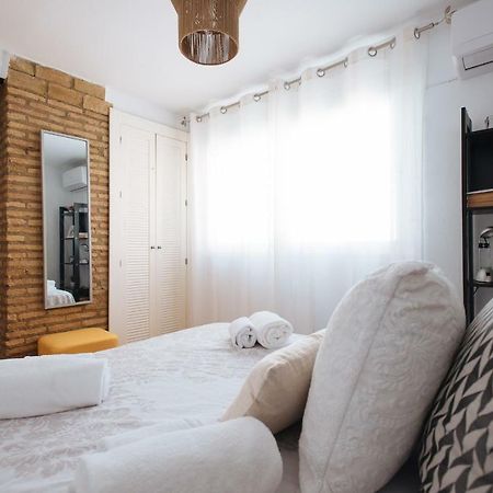 Cozy Attic With Terrace- 1Bd 1Bth- San Vicente Appartement Sevilla Buitenkant foto