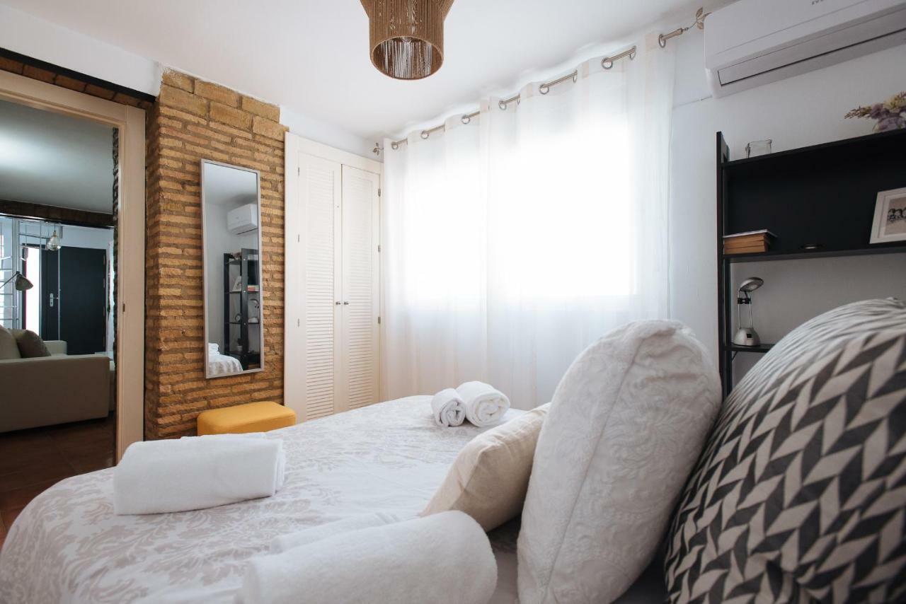 Cozy Attic With Terrace- 1Bd 1Bth- San Vicente Appartement Sevilla Buitenkant foto