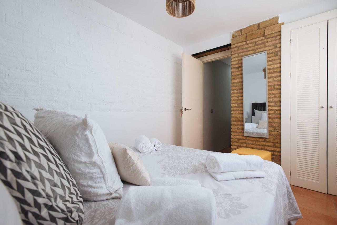 Cozy Attic With Terrace- 1Bd 1Bth- San Vicente Appartement Sevilla Buitenkant foto
